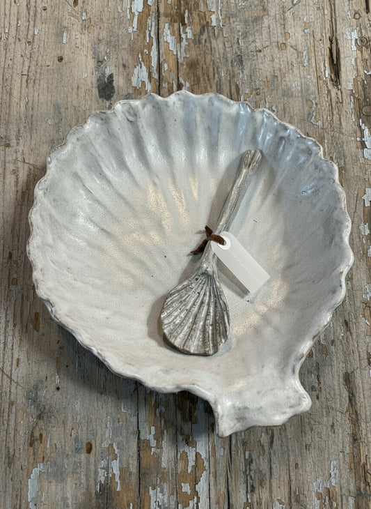 Clam Server with Spoon